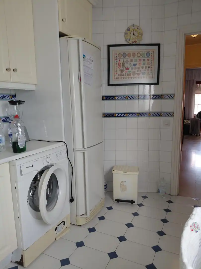 Kitchen of Flat for sale in Sevilla  with Air Conditioner, Heating and Storage room