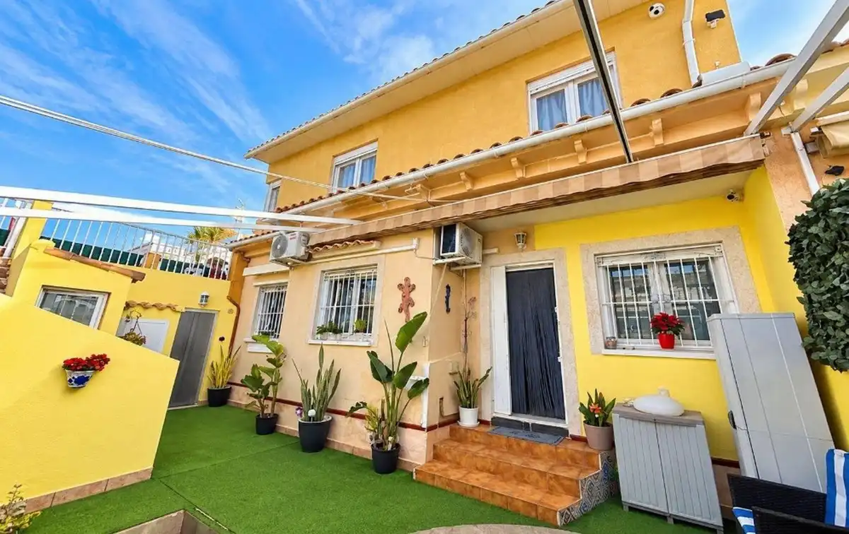 Adosado con jardín en venta en Centro, imagen 2