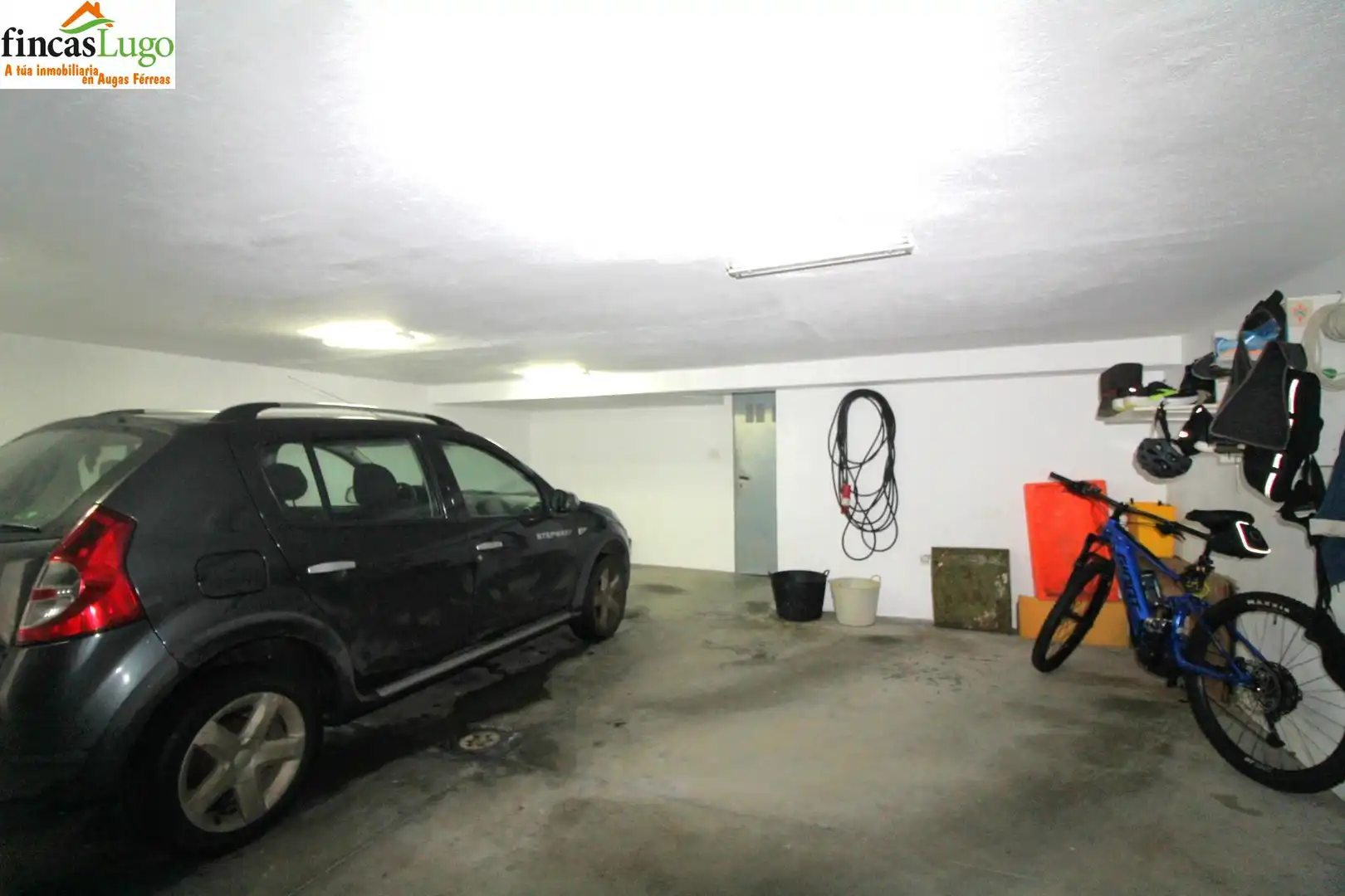 Parking de Casa o chalet en venta en Guntín con Calefacción, Jardín privado y Terraza