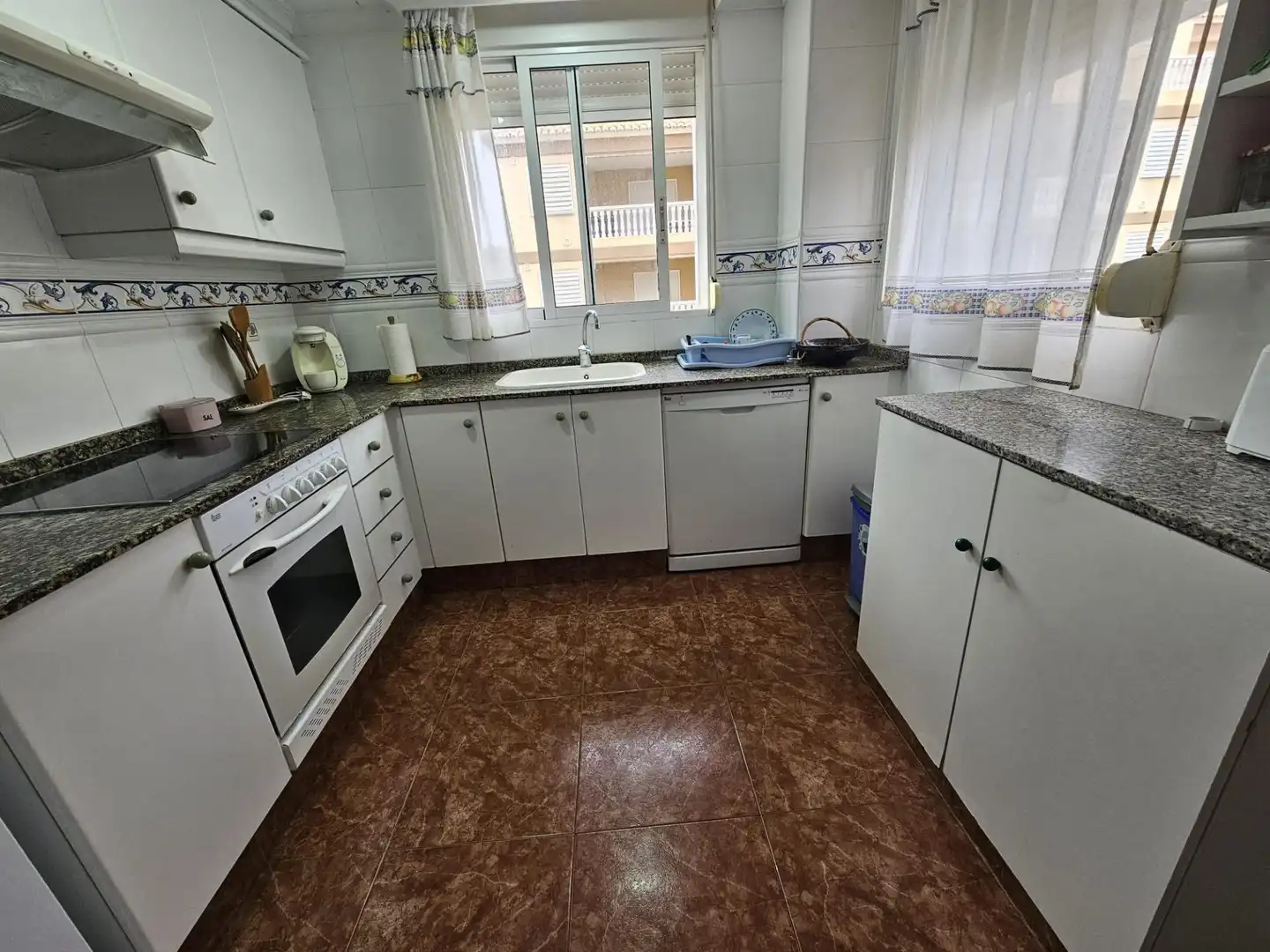 Kitchen of Flat for sale in Sueca  with Air Conditioner, Heating and Storage room