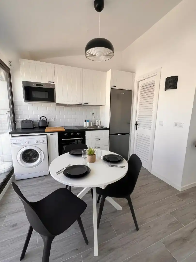 Küche von Wohnung zur Miete in Estepona mit Klimaanlage, Terrasse und Möbliert