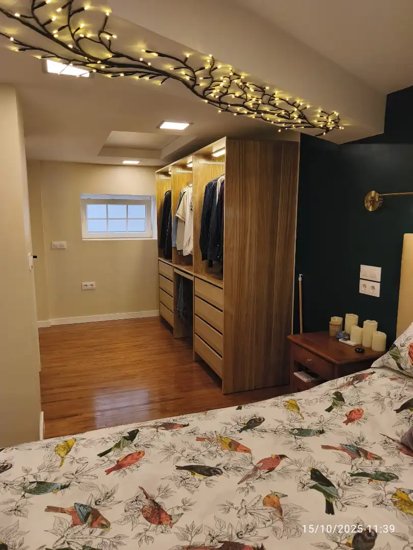 Schlafzimmer von Geschaftsraum zum Verkauf in Bormujos mit Klimaanlage, Parkett und Möbliert