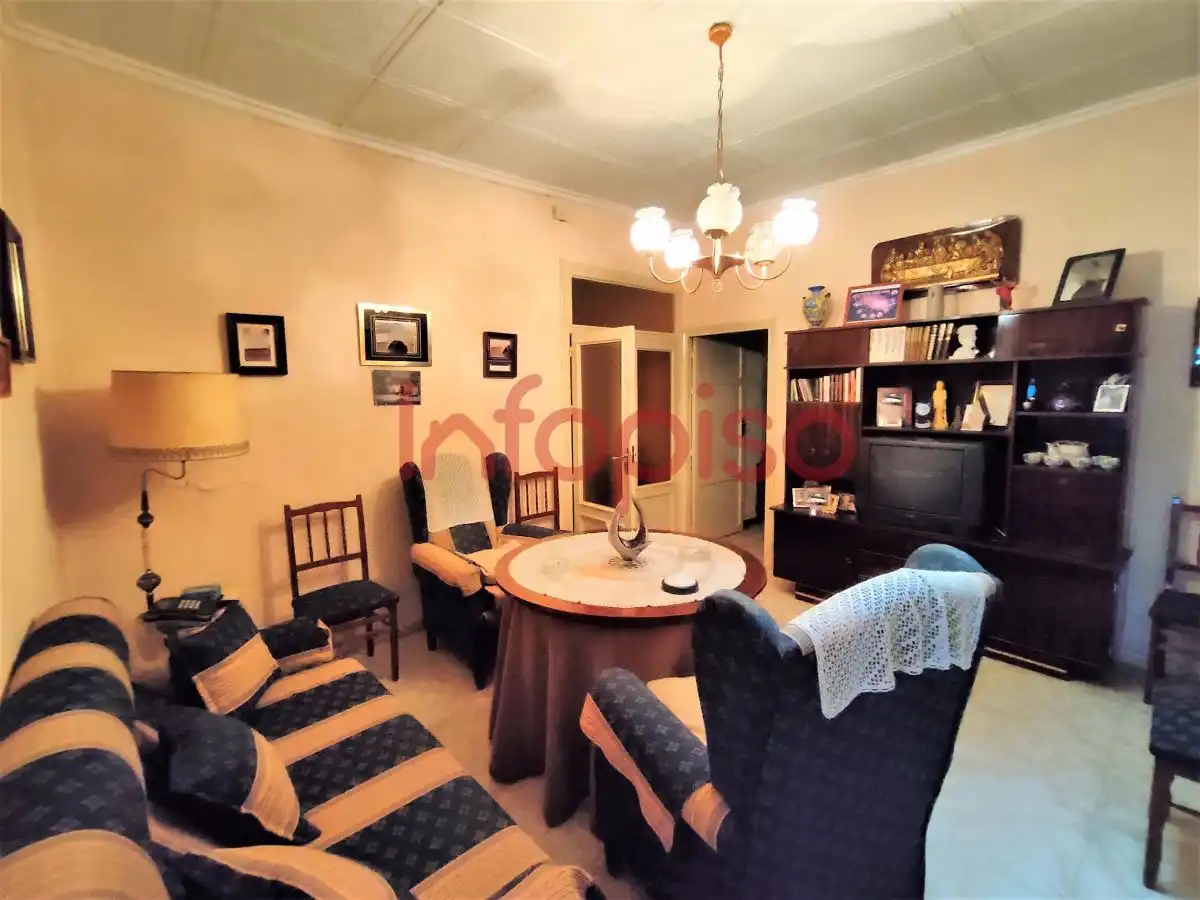 House for sale in Valdepeñas