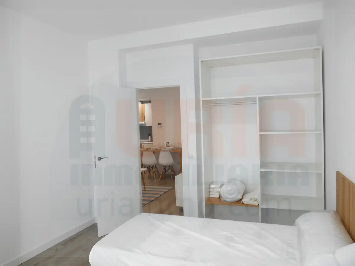 Habitación de Piso de alquiler en Oviedo  con Calefacción, Amueblado y Horno
