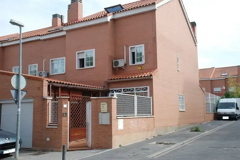 Detached homes for sale in Loranca