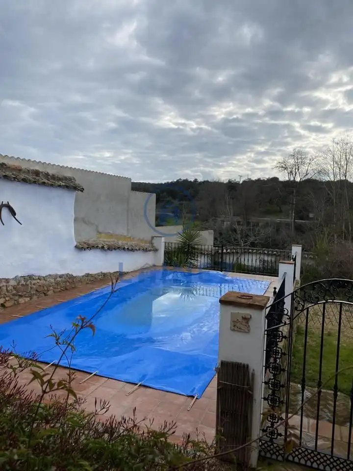 Piscina de Casa o chalet en venta en Fuente Obejuna con Aire acondicionado, Jardín privado y Terraza