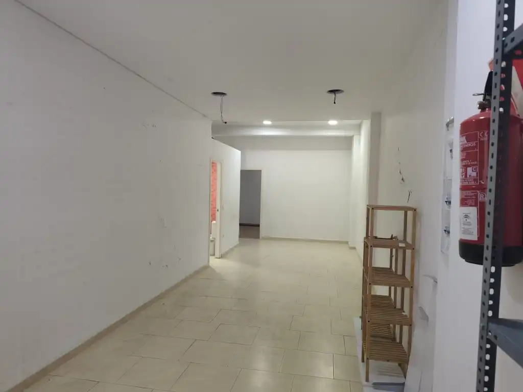 Commercial properties for rent in Plaza Fontiveros, Barrio de Zaidín
