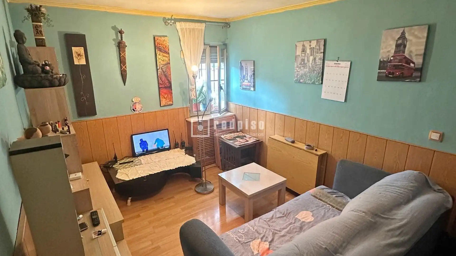 Living room of Flat for sale in  Madrid Capital  with Heating and Furnished