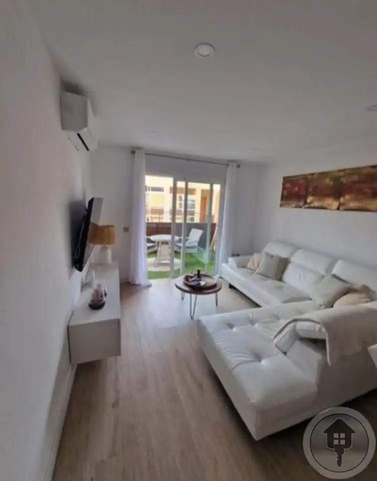Piso con ascensor en venta en Azimut, imagen 3