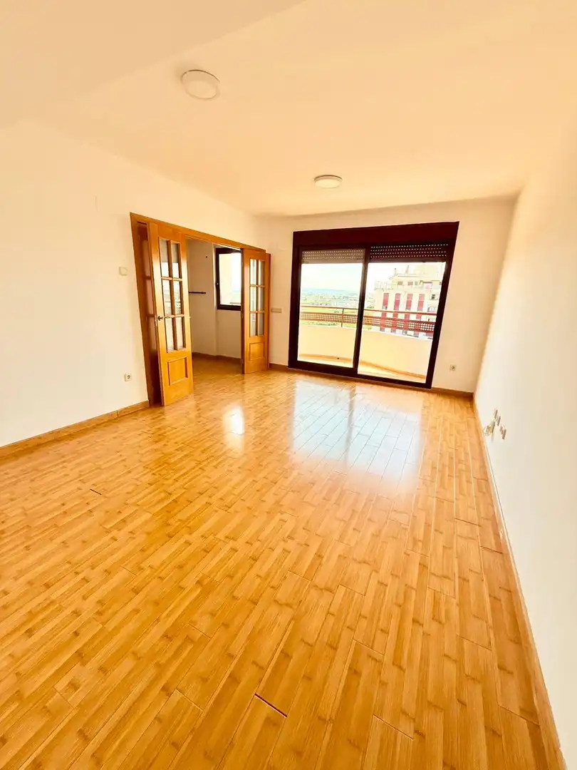 Exterior view of Flat for rent in Silla  with Heating, Terrace and Balcony