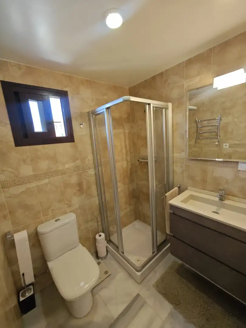 Bany de Àtic en venda en Vélez-Málaga amb Aire condicionat, Terrassa i Traster