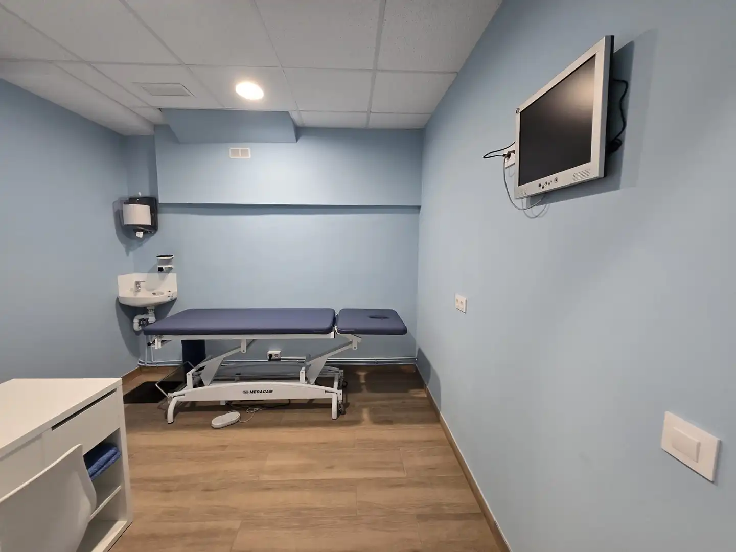 Office for rent in L'Hospitalet de Llobregat  with Air Conditioner, Heating and Furnished