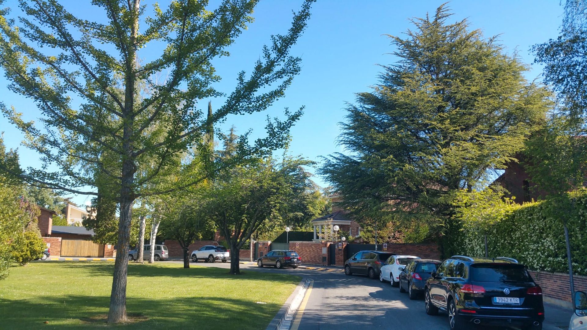 Vista exterior de Casa o chalet en venta en  Pamplona / Iruña con Aire acondicionado, Calefacción y Jardín privado