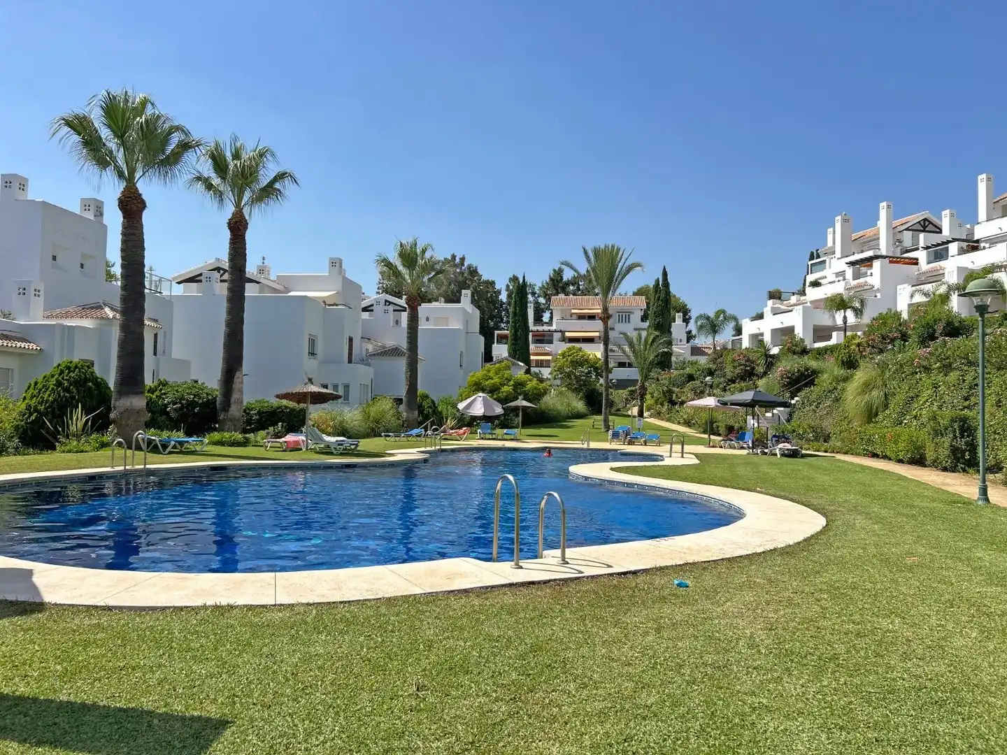 Garden of Apartments for sale in Marbella  with Air Conditioner, Heating and Private garden