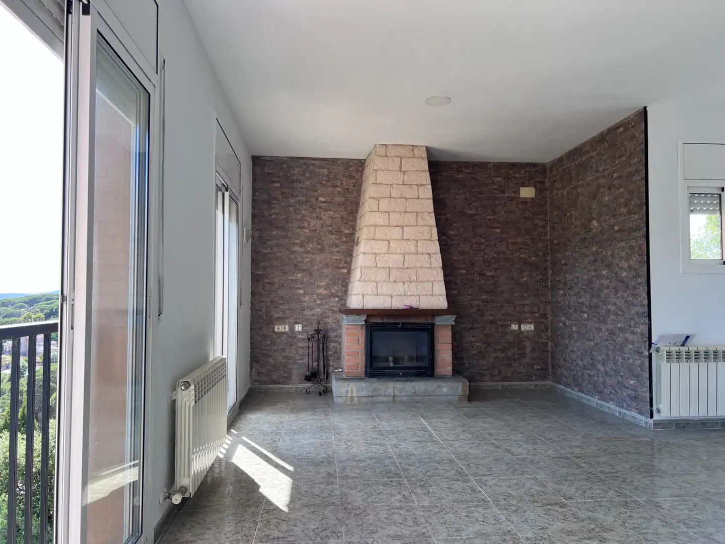 Sala de estar de Casa o chalet en venta en Dosrius con Aire acondicionado, Calefacción y Jardín privado