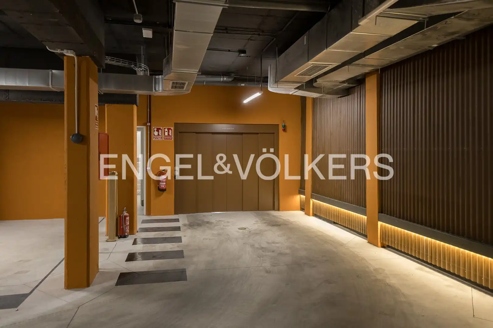 Piso en venta en Madrid con Aire acondicionado, Calefacción y Jardín privado
