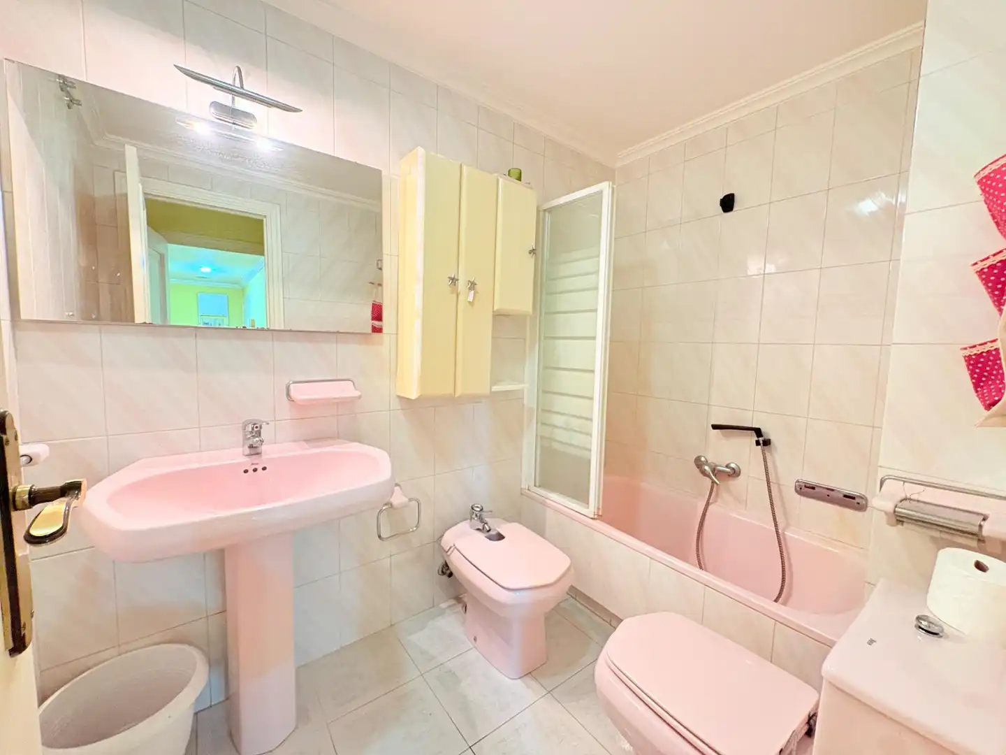 Baño de Piso en venta en Ponferrada con Calefacción, Trastero y Amueblado