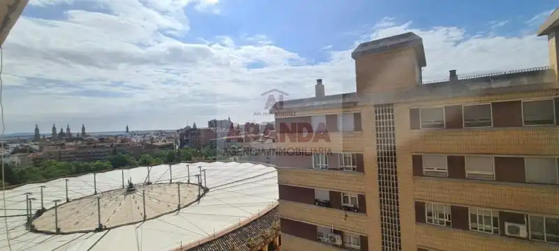 Vista exterior de Piso de alquiler en Zaragoza con Aire acondicionado, Calefacción y Trastero