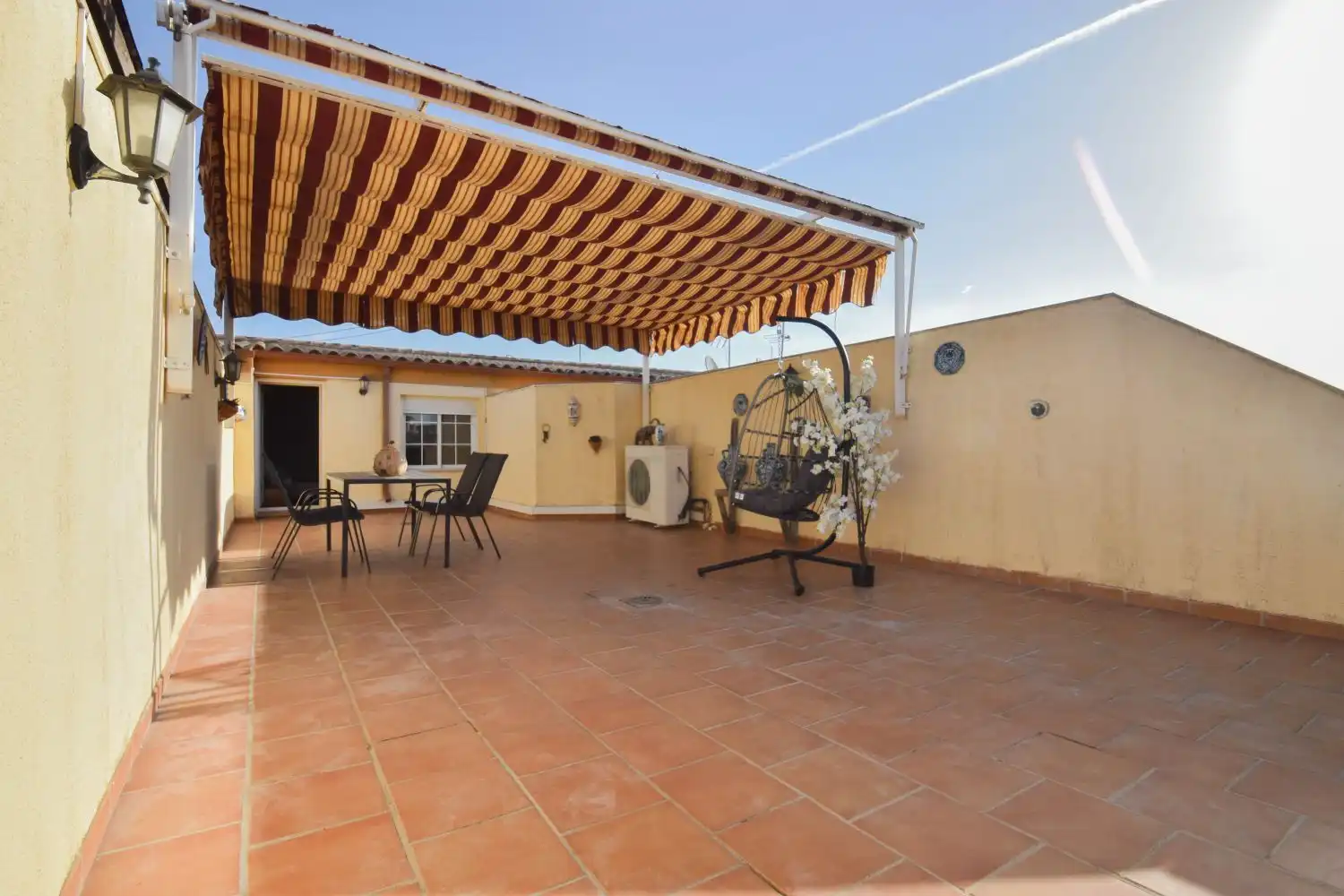 Terraza de Dúplex en venta en Cúllar Vega con Terraza, Trastero y Amueblado