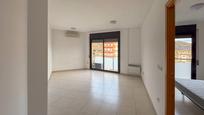 Living room of Flat for sale in Olot  with Air Conditioner, Heating and Balcony