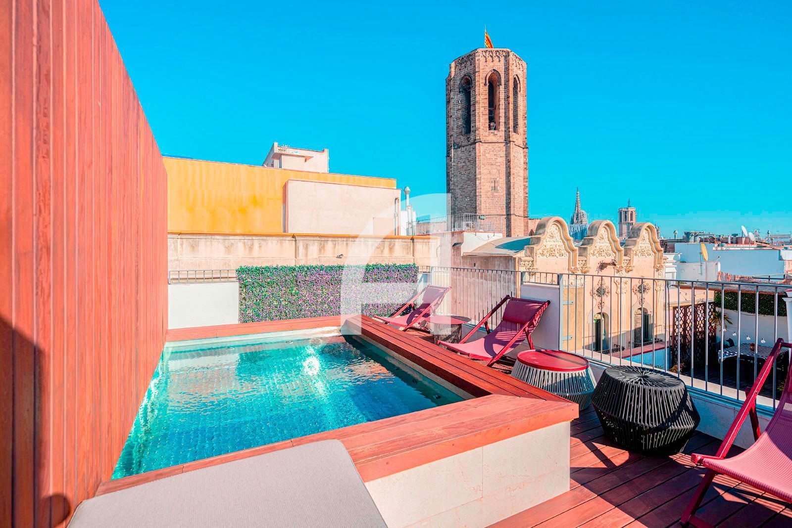 Swimming pool of Flat to rent in  Barcelona Capital  with Air Conditioner, Heating and Parquet flooring