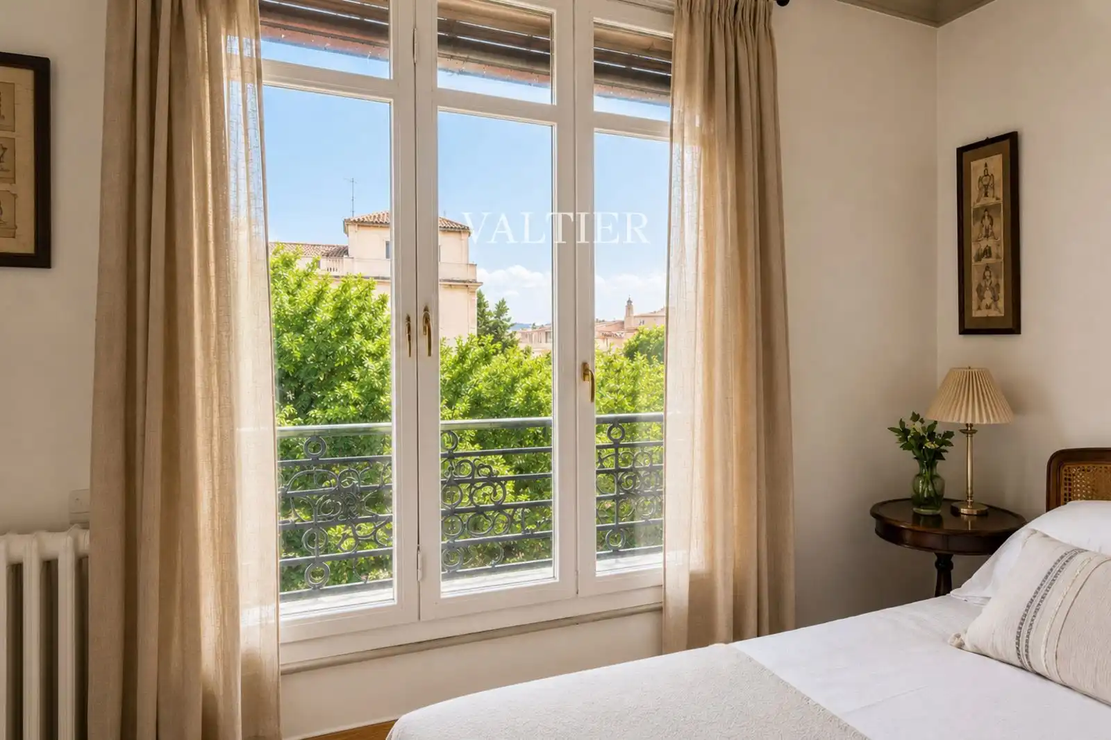 Flat for rent in Felipe IV, Jerónimos