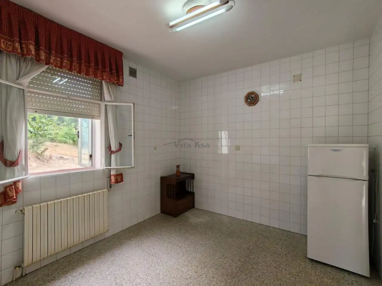 Cuina de Casa o xalet en venda en Allariz amb Calefacció, Jardí privat i Traster