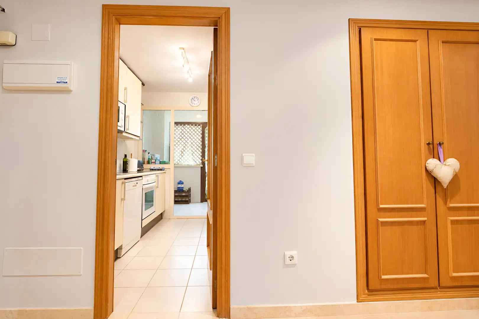 Apartment with terrace for sale in Elviria - Cabopino, imagen 12