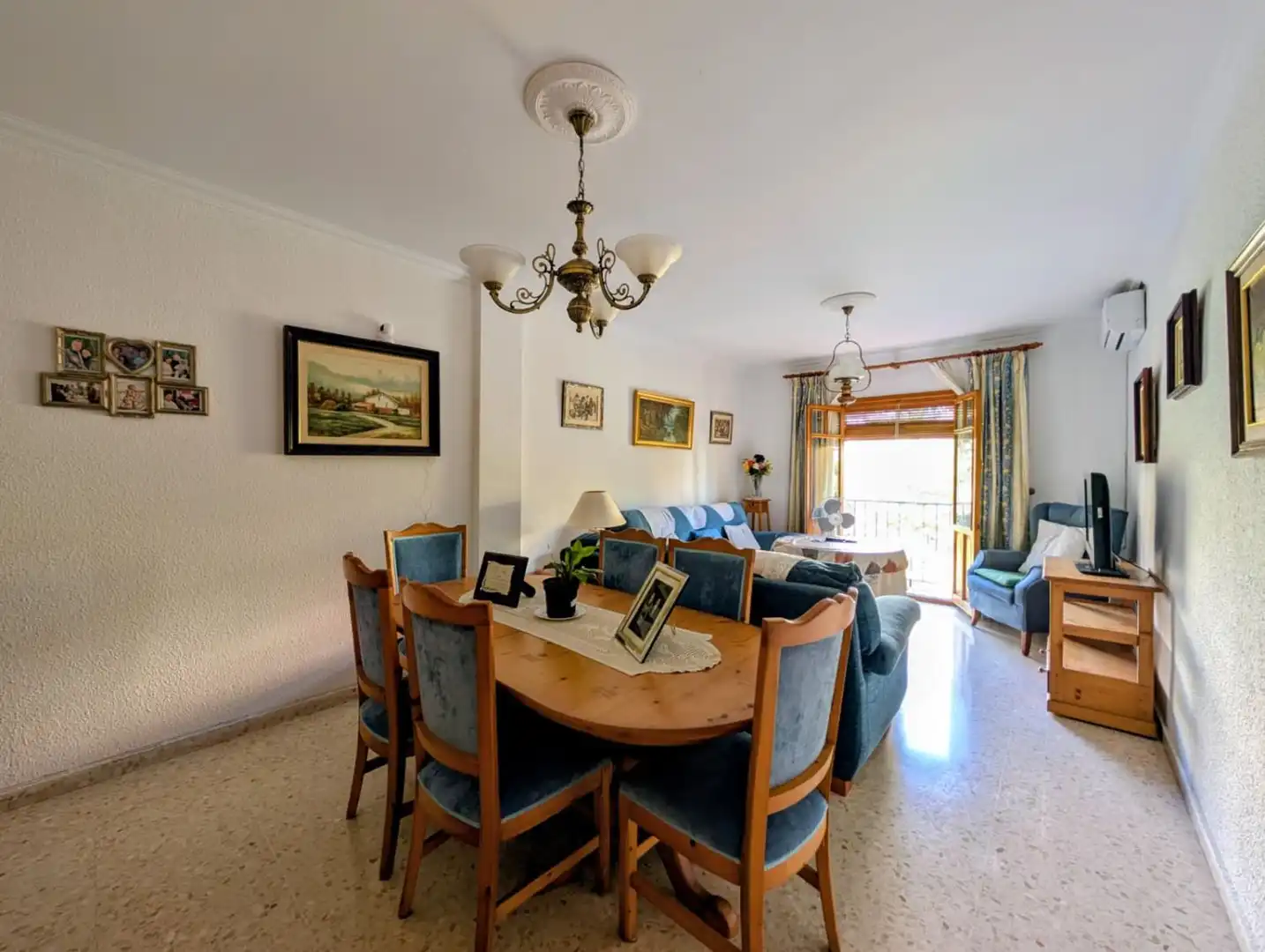 Dining room of Flat for sale in Loja  with Air Conditioner, Heating and Storage room