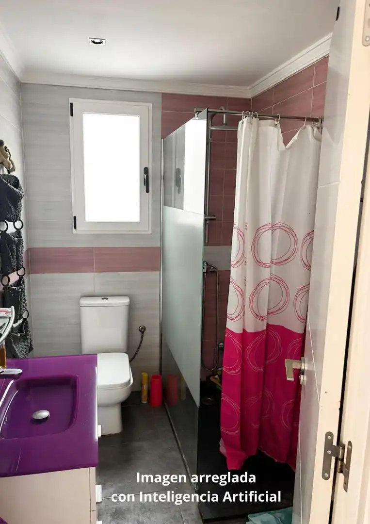 Baño de Piso en venta en Valencia con Aire acondicionado y Balcón