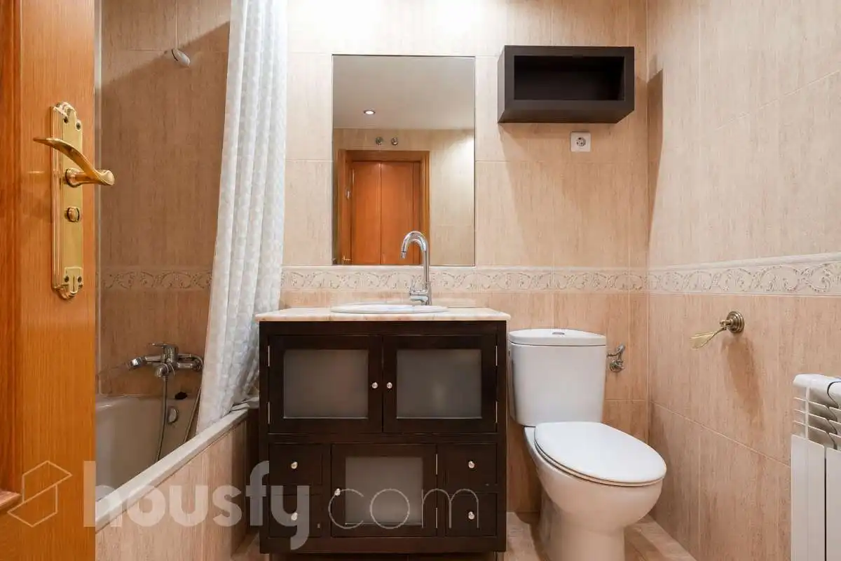 Bathroom of Flat for sale in Torrejón de Ardoz  with Air Conditioner, Heating and Storage room