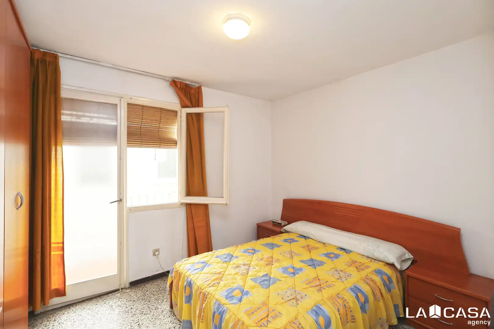 Dormitori de Àtic en venda en L'Hospitalet de Llobregat amb Calefacció, Terrassa i Balcó