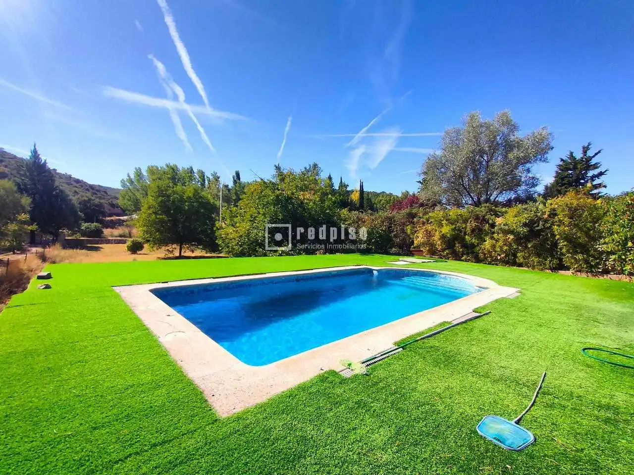 Piscina de Casa o chalet en venta en Renera con Terraza y Piscina
