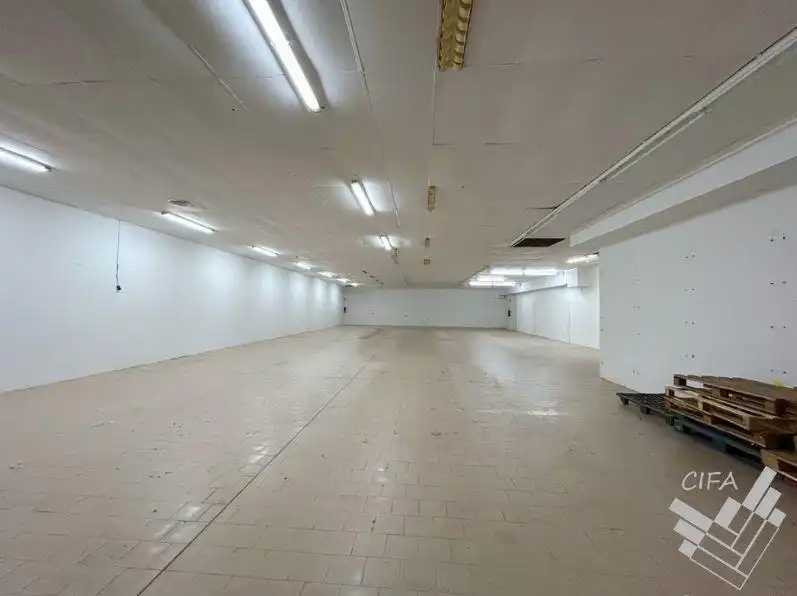Local comercial en alquiler en Calle de Hernán Cortés, imagen 7