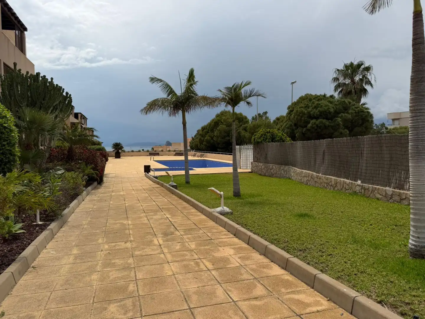 Swimming pool of Flat for sale in Águilas  with Air Conditioner, Heating and Private garden