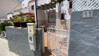 Exterior view of House or chalet for sale in Roquetas de Mar  with Air Conditioner and Terrace