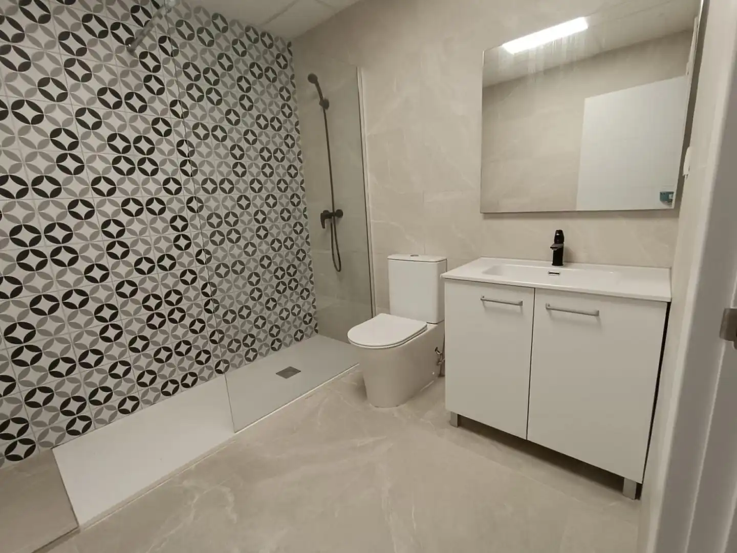 Baño de Piso en venta en Reus con Calefacción