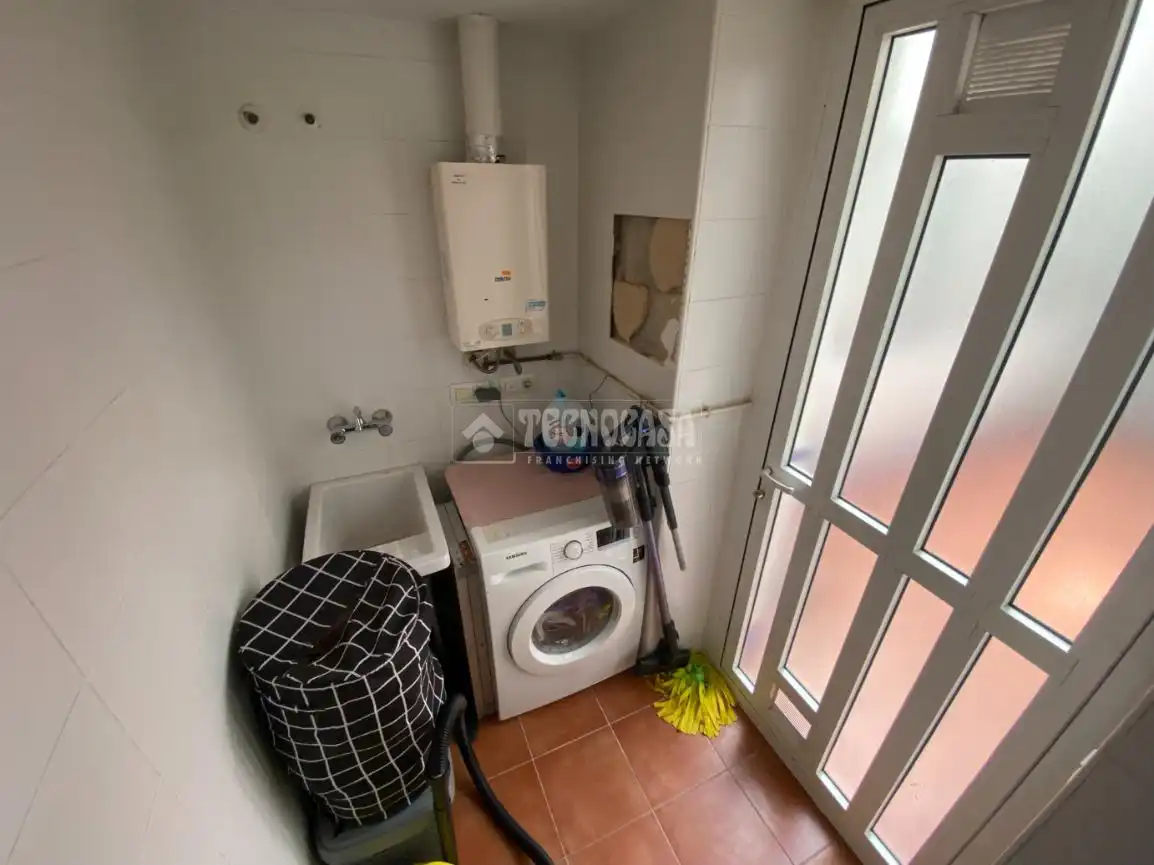 Habitación de Piso en venta en Paterna con Aire acondicionado, Terraza y Balcón