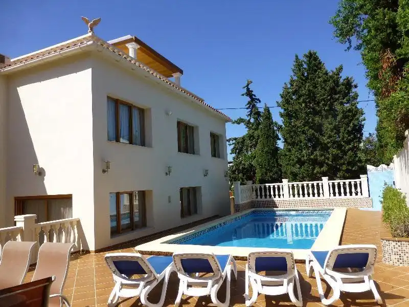Villa con piscina in vendita a L'Albir