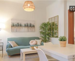 Living room of Flat to rent in  Madrid Capital  with Air Conditioner and Balcony