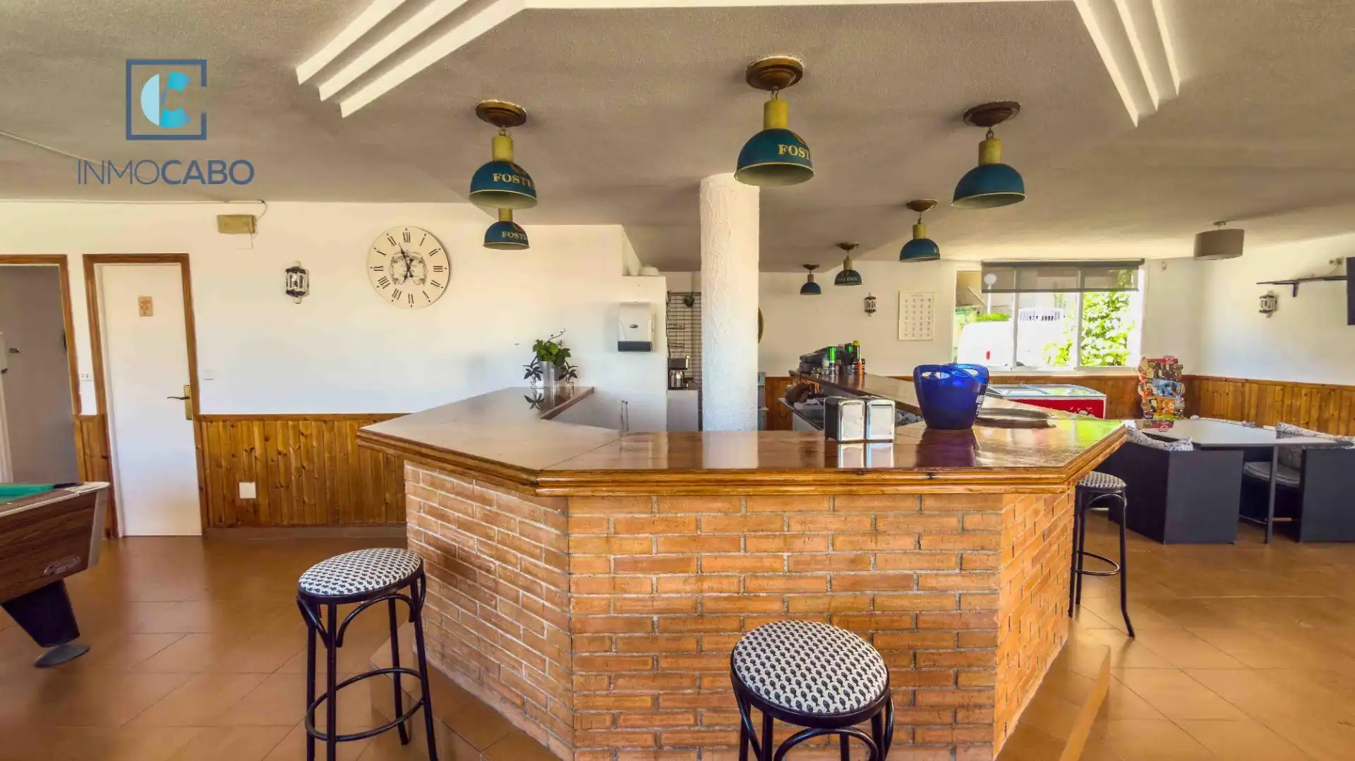 Local en venta en La Manga del Mar Menor