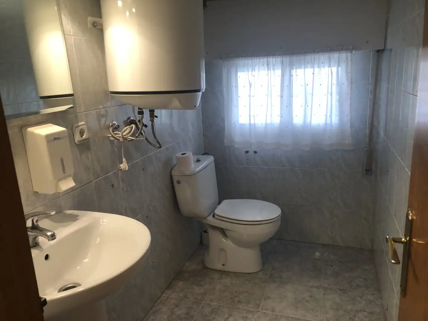 Baño de Local en venta en La Lastrilla 