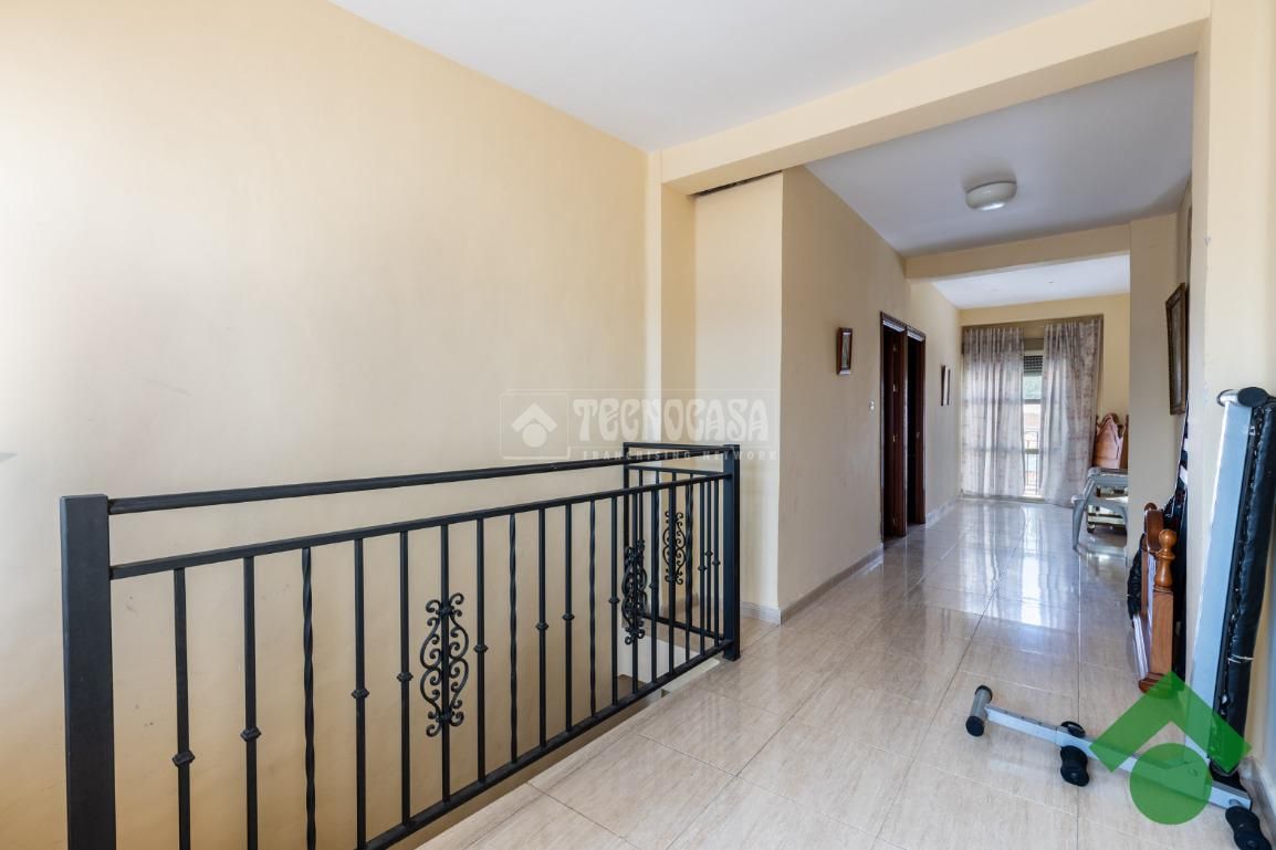 Single-family semi-detached for sale