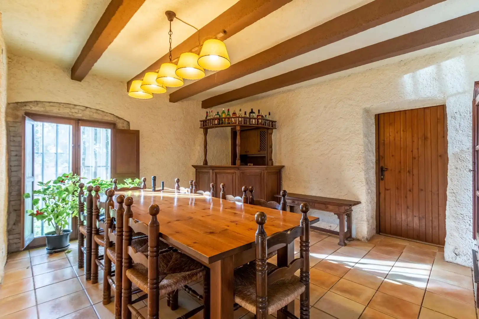 Comedor de Finca rústica en venta en Capmany con Calefacción, Jardín privado y Terraza