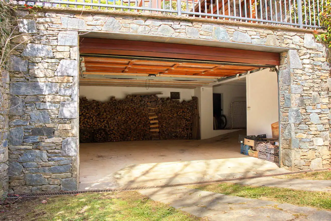Parking de Casa o chalet en venta en Camprodon con Calefacción, Jardín privado y Parquet