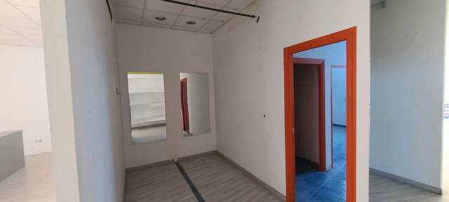 Local comercial en Alquiler en Centro