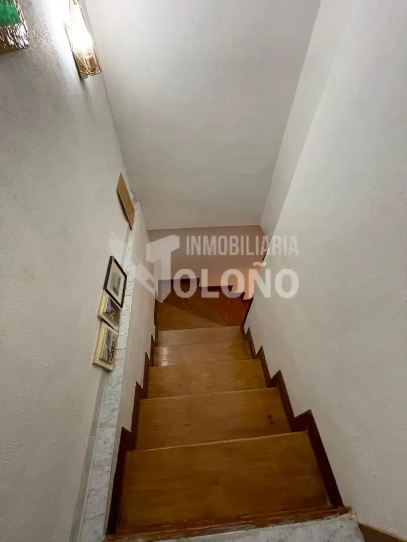 Casa o xalet en venda en Rodezno amb Calefacció, Jardí privat i Parquet