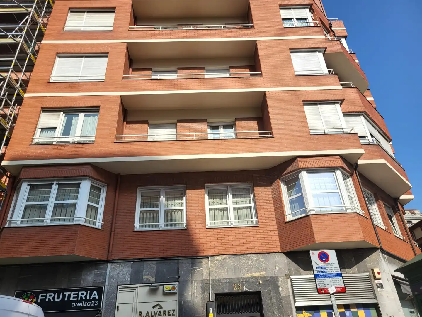 Piso con terraza en venta en Alameda DOCTOR AREILZA 23, imagen 11