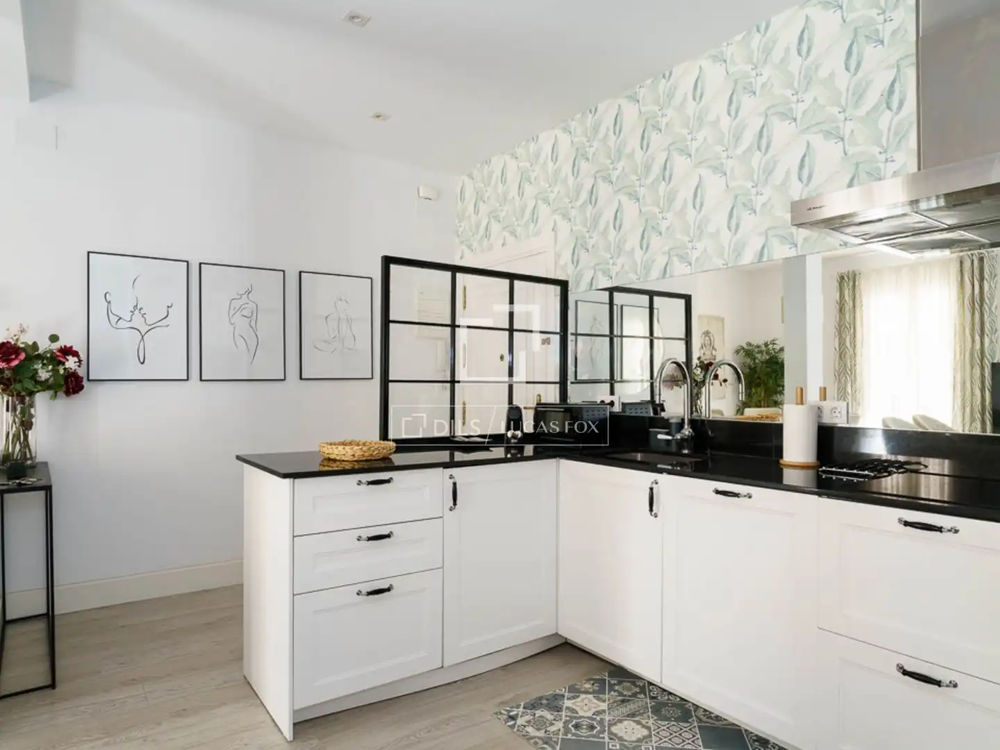 Kitchen of Flat for rent in Madrid  with Air Conditioner, Parquet flooring and Furnished