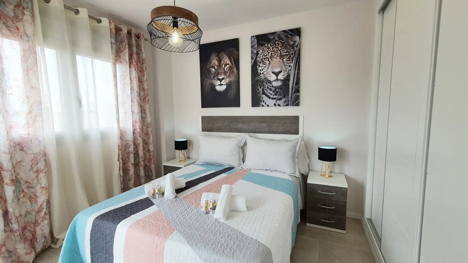Habitación de Apartamento de alquiler en Oliva con Aire acondicionado, Calefacción y Terraza